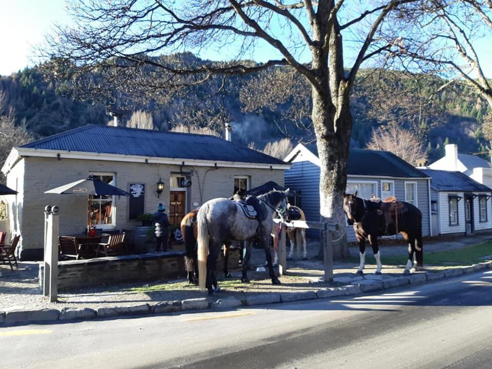 Three Thirty B & B Queenstown Bagian luar foto